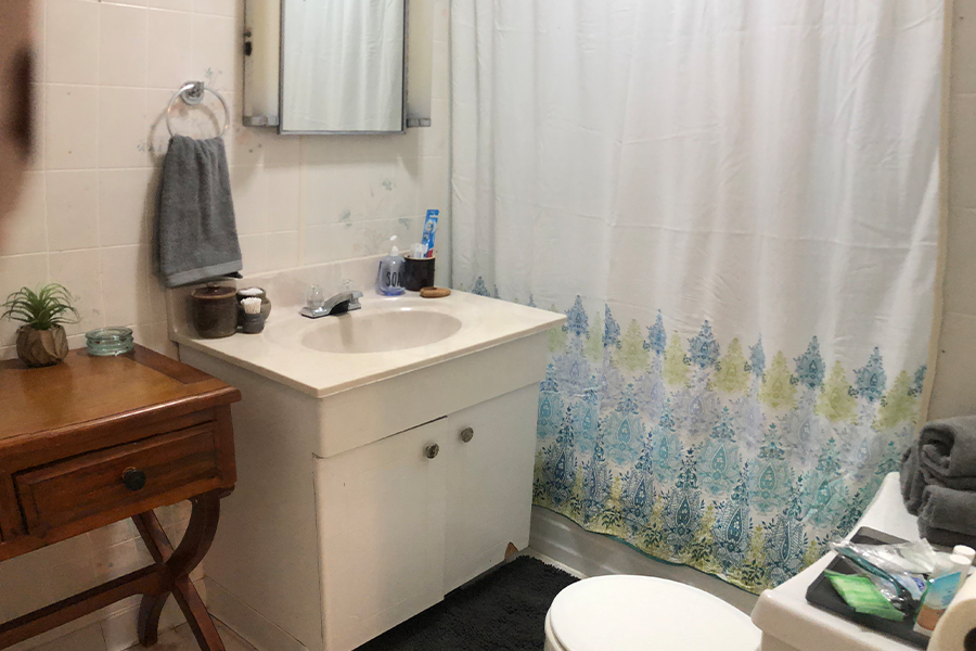 Spirit Valley home bathroom