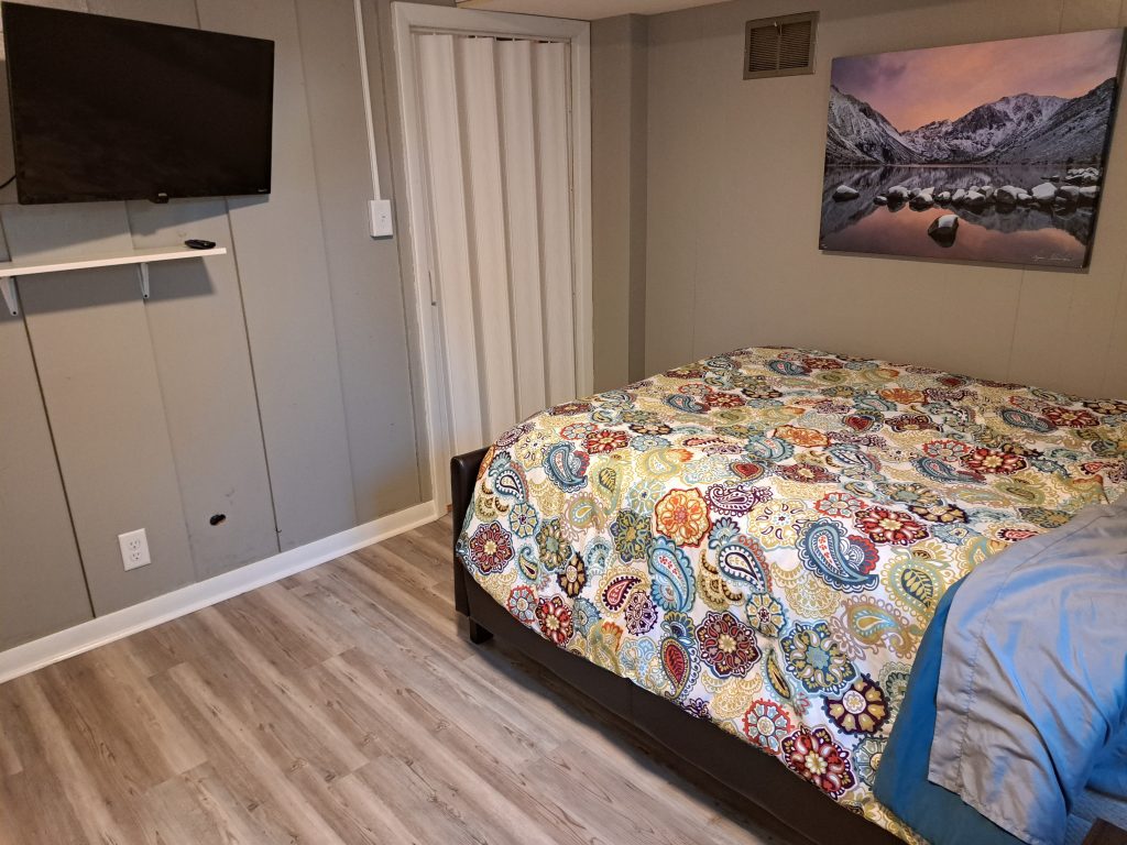 Lower Floor Bedroom - Full Sized Bed